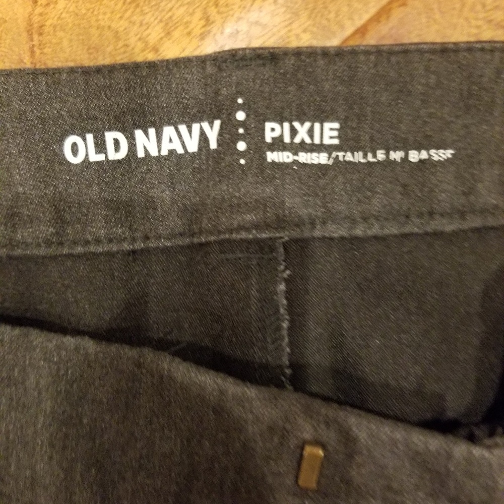 Pixie - Picture 2 of 4